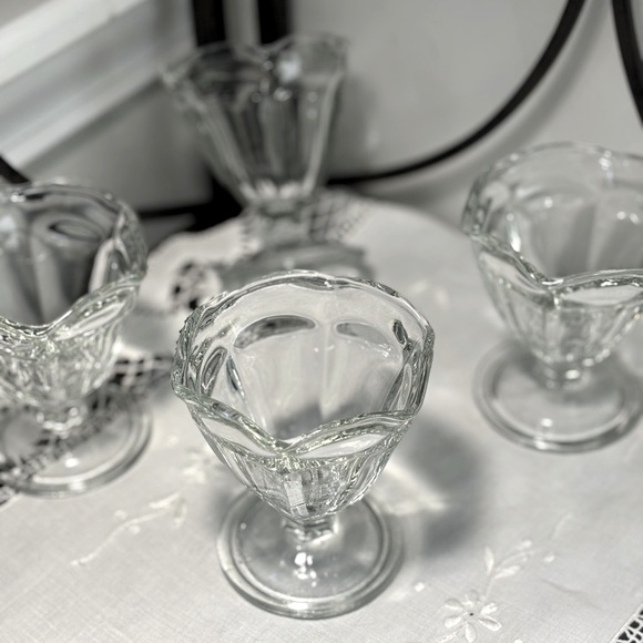 Anchor Hocking Ice Cream/Sherbet Cups. Set of 4 - Picture 3 of 9